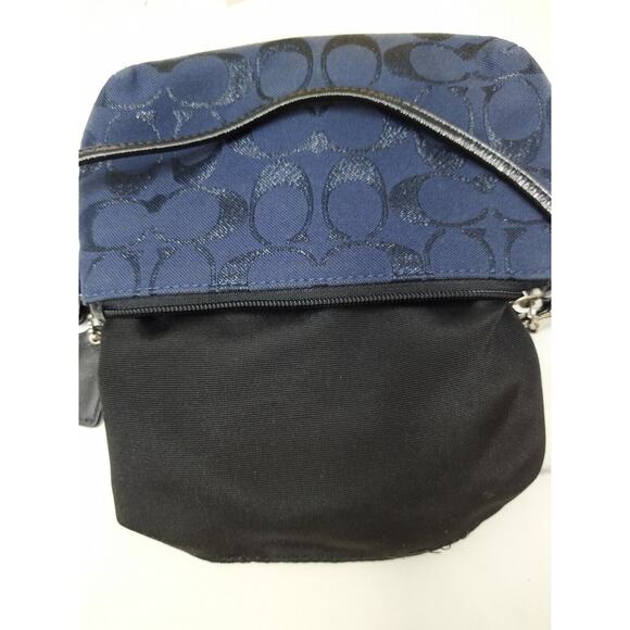 Coach Legacy Signature Blue Canvas Black Leather Trim Flap Wristlet -Coin Wallet - Picture 12 of 12
